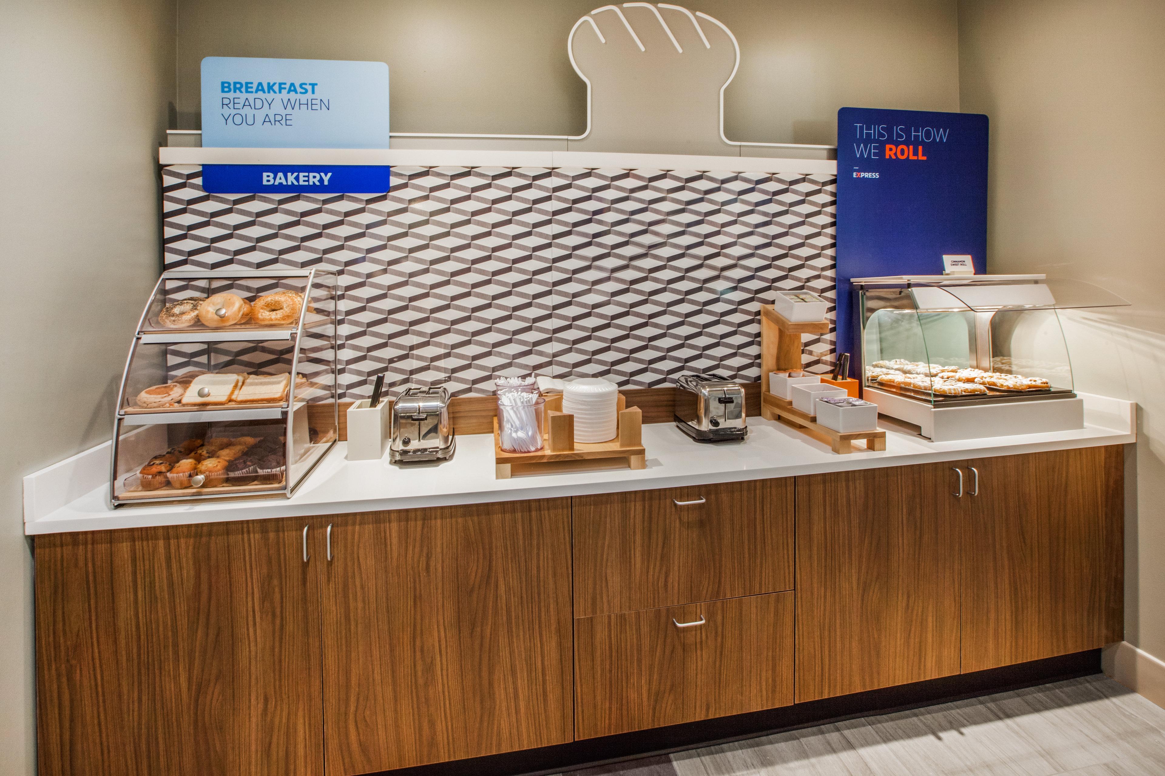Holiday Inn Express & Suites - Commerce By Ihg Ngoại thất bức ảnh