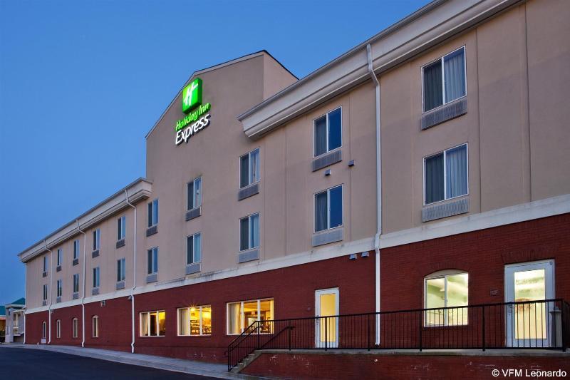 Holiday Inn Express & Suites - Commerce By Ihg Ngoại thất bức ảnh